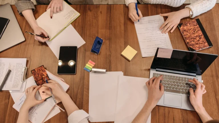 Notion CRM Template: Manage Clients and Leads Without Salesforce